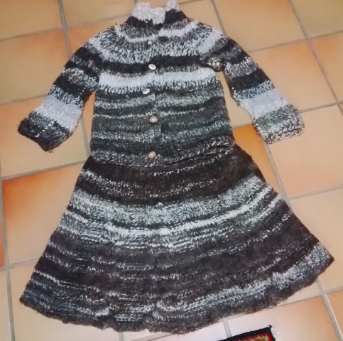 Strickkleid aus Rock und Pulli im Landhausstil
